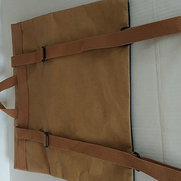 LANZA Washable Paper Messenger Bag - Picture 10 of 10